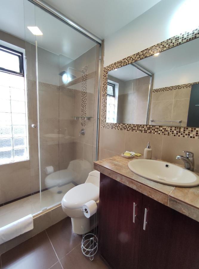 Elegante Apartamento Con Vistas Al Volcan Tungurahua 바뇨스 외부 사진
