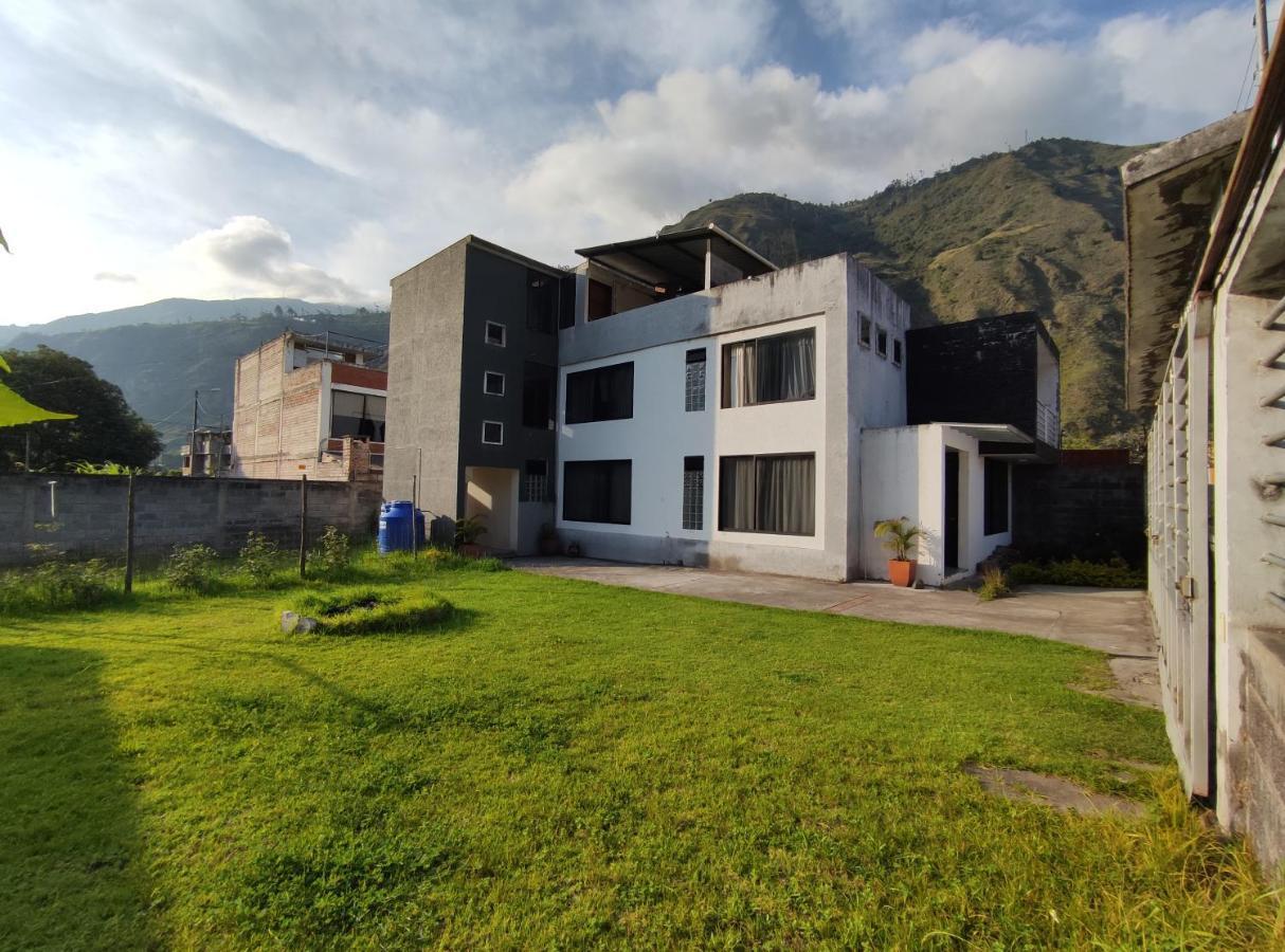 Elegante Apartamento Con Vistas Al Volcan Tungurahua 바뇨스 외부 사진