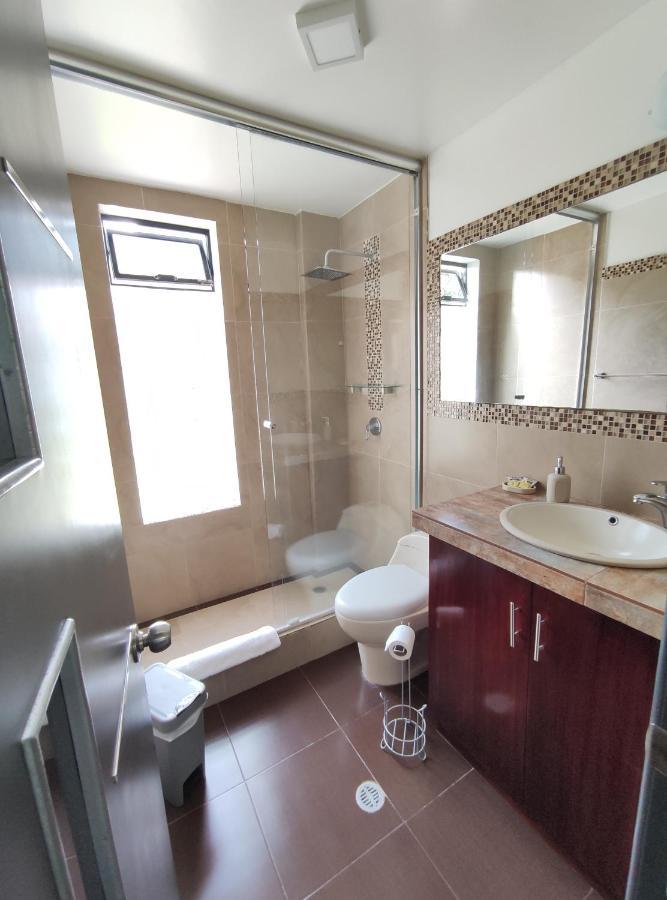 Elegante Apartamento Con Vistas Al Volcan Tungurahua 바뇨스 외부 사진